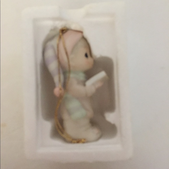 Precious Moments Ornament “O Come All Ye Faithful” - Picture 3 of 7